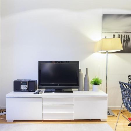 Appartement Mit House Puerta Del Sol III En Madrid Extérieur photo
