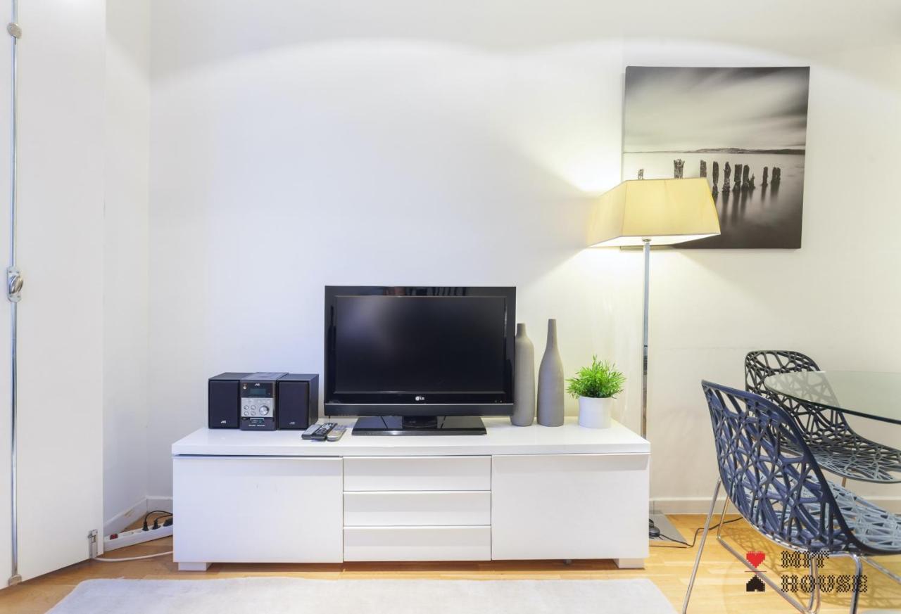 Appartement Mit House Puerta Del Sol III En Madrid Extérieur photo
