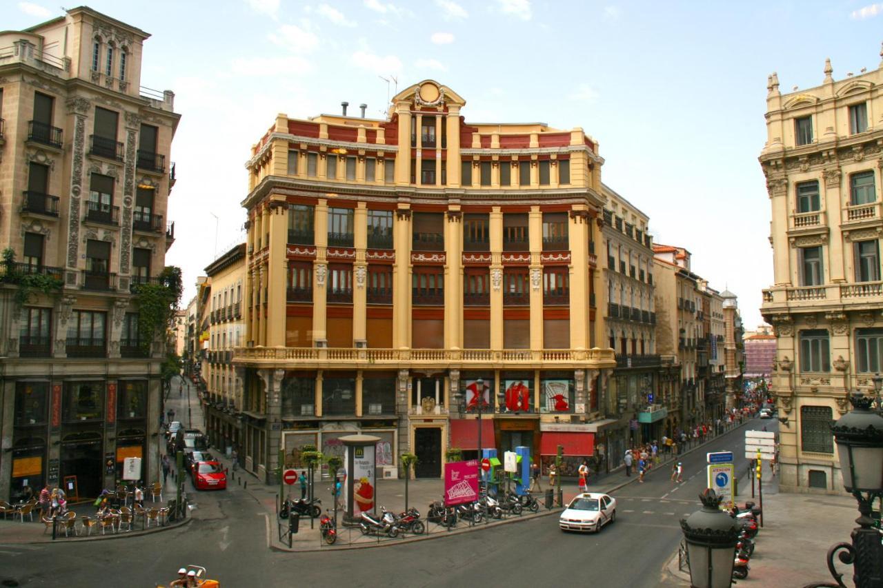 Appartement Mit House Puerta Del Sol III En Madrid Extérieur photo